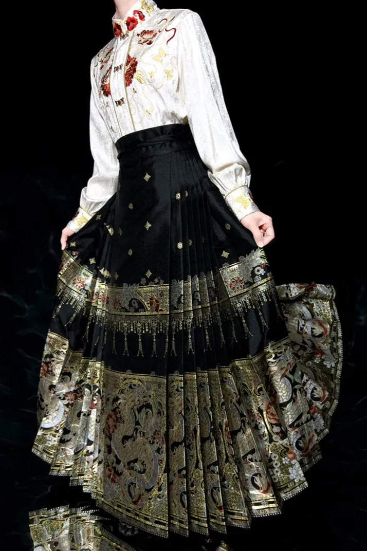 Chen Long 辰龙 Sun Dragon Ming Dynasty Mamian Skirt