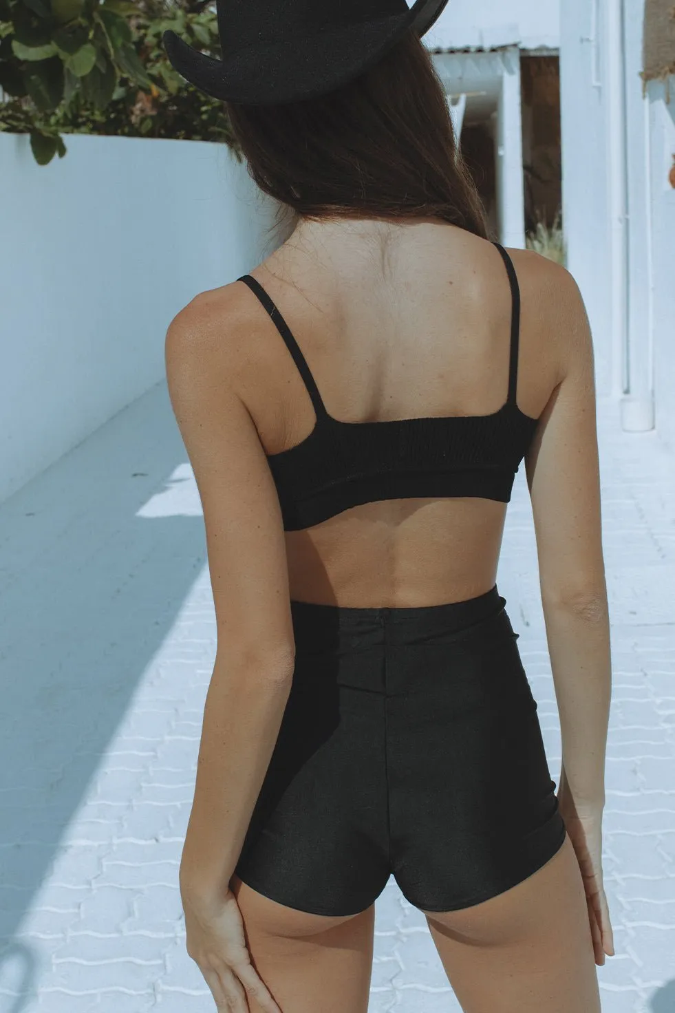 RIBBED CROP - BLACK