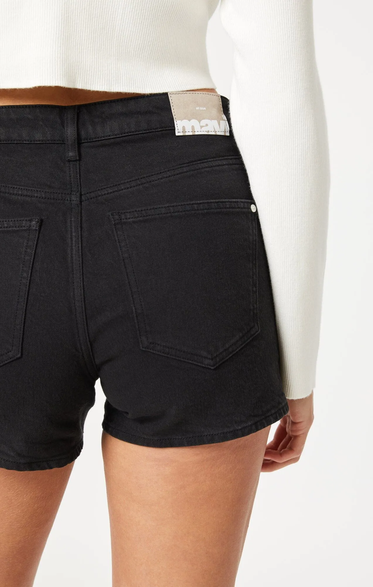 VELLA SHORTS IN BLACK DENIM